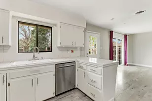 7018 Middlecoff Way, Sacramento, CA 95822 - Photo 21