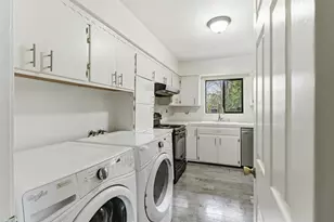 7018 Middlecoff Way, Sacramento, CA 95822 - Photo 25