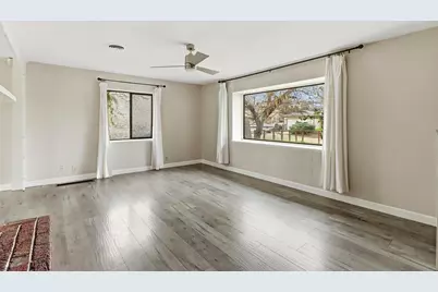 7018 Middlecoff Way, Sacramento, CA 95822 - Photo 7