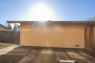 17 W Lancaster Dr, Stockton, CA 95207 - Photo 33