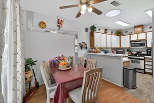 5530 Coral Creek Way, Elk Grove, CA 95758 - Photo 9