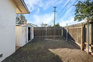 711 E Banbury Dr, Stockton, CA 95207 - Photo 37