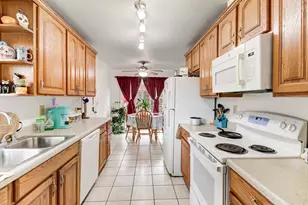 7876 Sunrise Mist Way, Sacramento, CA 95828 - Photo 3