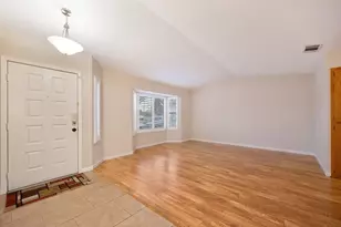 7528 Sunwest Ln, Sacramento, CA 95828 - Photo 5