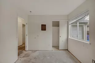 8916 Mandalay Way, Elk Grove, CA 95624 - Photo 21