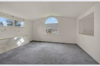 8916 Mandalay Way, Elk Grove, CA 95624 - Photo 39