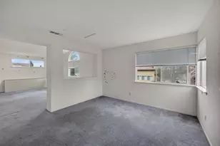 8916 Mandalay Way, Elk Grove, CA 95624 - Photo 43