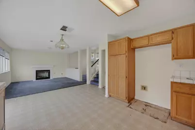 8916 Mandalay Way, Elk Grove, CA 95624 - Photo 15