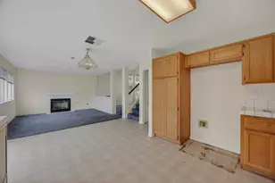 8916 Mandalay Way, Elk Grove, CA 95624 - Photo 15