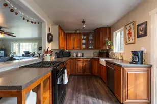 2185 Sierra Dr, Meadow Vista, CA 95722 - Photo 7