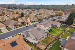 203 River Pointe Dr, Waterford, CA 95386 - Photo 35