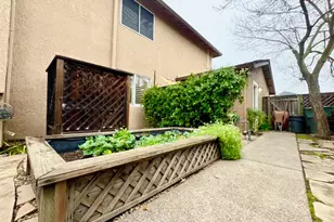 2213 Thurton Dr, Roseville, CA 95747 - Photo 35