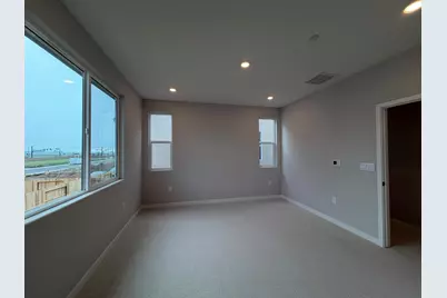 10363 Mornington Way, Elk Grove, CA 95757 - Photo 5