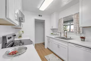 7284 Cromwell Way, Sacramento, CA 95822 - Photo 17