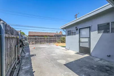 7284 Cromwell Way, Sacramento, CA 95822 - Photo 7