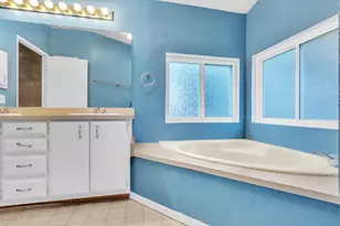 Cottonwood Ln, Sacramento, CA 95828 - Photo 29