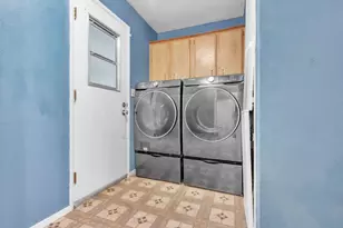 Cottonwood Ln, Sacramento, CA 95828 - Photo 25