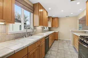 5714 State Ave, Sacramento, CA 95819 - Photo 15