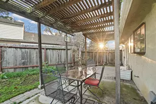 1754 Lakeshore Dr, Lodi, CA 95242 - Photo 25