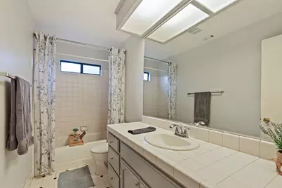 1754 Lakeshore Drive, Lodi, CA 95242 - Photo 21