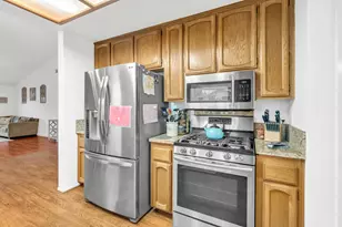 323 Emerald Oak Dr, Galt, CA 95632 - Photo 17