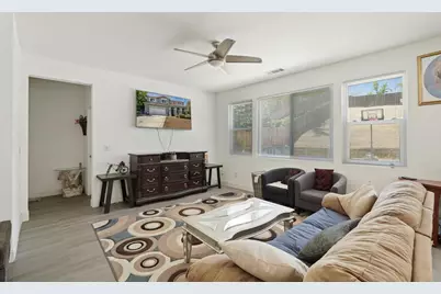 5447 Benttree Way, Antioch, CA 94531 - Photo 11