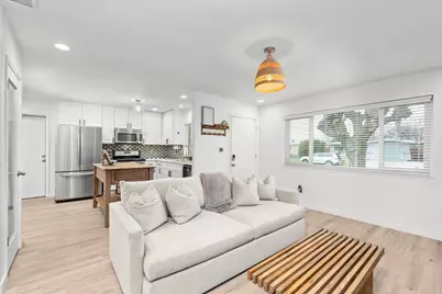 3805 Moonbeam Drive, Sacramento, CA 95827 - Photo 5