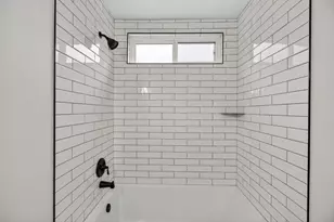 8561 Elaine Dr, Sacramento, CA 95828 - Photo 43