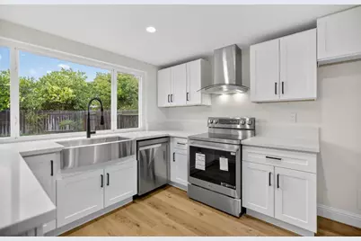 8561 Elaine Drive, Sacramento, CA 95828 - Photo 31