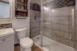 8719 Crucero Dr, Elk Grove, CA 95624 - Photo 11