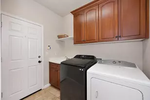 3789 Gresham Ln, Sacramento, CA 95835 - Photo 17