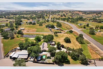 210 Melissa Way, Valley Springs, CA 95252 - Photo 5