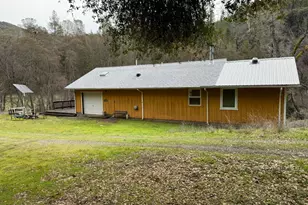 10165 Cave City Rd, Mountain Ranch, CA 95246 - Photo 5