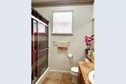 9200 Hunters Creek Way, Chowchilla, CA 93610 - Photo 11