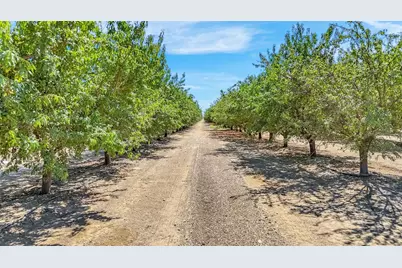 26457 W Oakland Avenue, Coalinga, CA 93210 - Photo 1