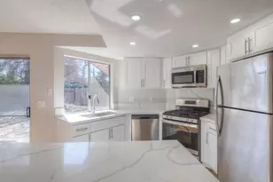 8158 Mesa Oak Way, Citrus Heights, CA 95610 - Photo 11