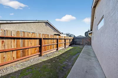 725 Snead Court, Atwater, CA 95301 - Photo 23