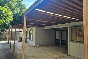 8775 Brittany Park Dr, Sacramento, CA 95828 - Photo 33