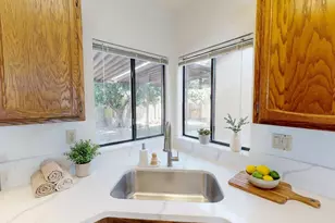 8775 Brittany Park Dr, Sacramento, CA 95828 - Photo 7