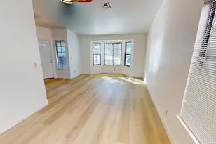 8775 Brittany Park Dr, Sacramento, CA 95828 - Photo 11