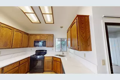 8775 Brittany Park Drive, Sacramento, CA 95828 - Photo 3