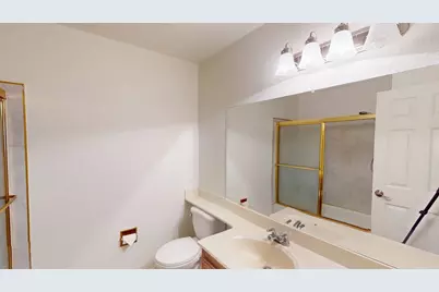 8775 Brittany Park Drive, Sacramento, CA 95828 - Photo 15