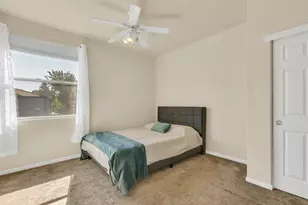 5201 Laguna Oaks Dr, Elk Grove, CA 95758 - Photo 13