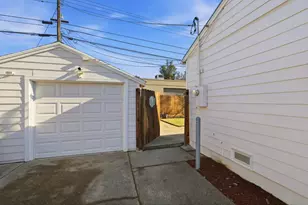 535 55th St, Sacramento, CA 95819 - Photo 45