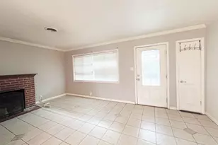 1915 W Harding Way, Stockton, CA 95203 - Photo 5