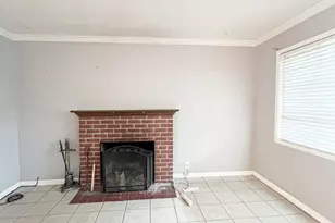 1915 W Harding Way, Stockton, CA 95203 - Photo 7