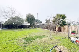 1915 W Harding Way, Stockton, CA 95203 - Photo 29