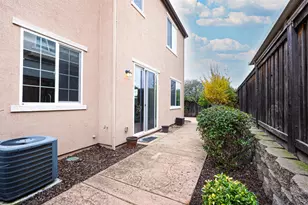 275 Barnhill Dr, Folsom, CA 95630 - Photo 29