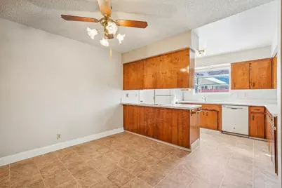 9380 Mirandy Drive, Sacramento, CA 95826 - Photo 11