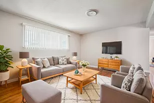 9380 Mirandy Dr, Sacramento, CA 95826 - Photo 7